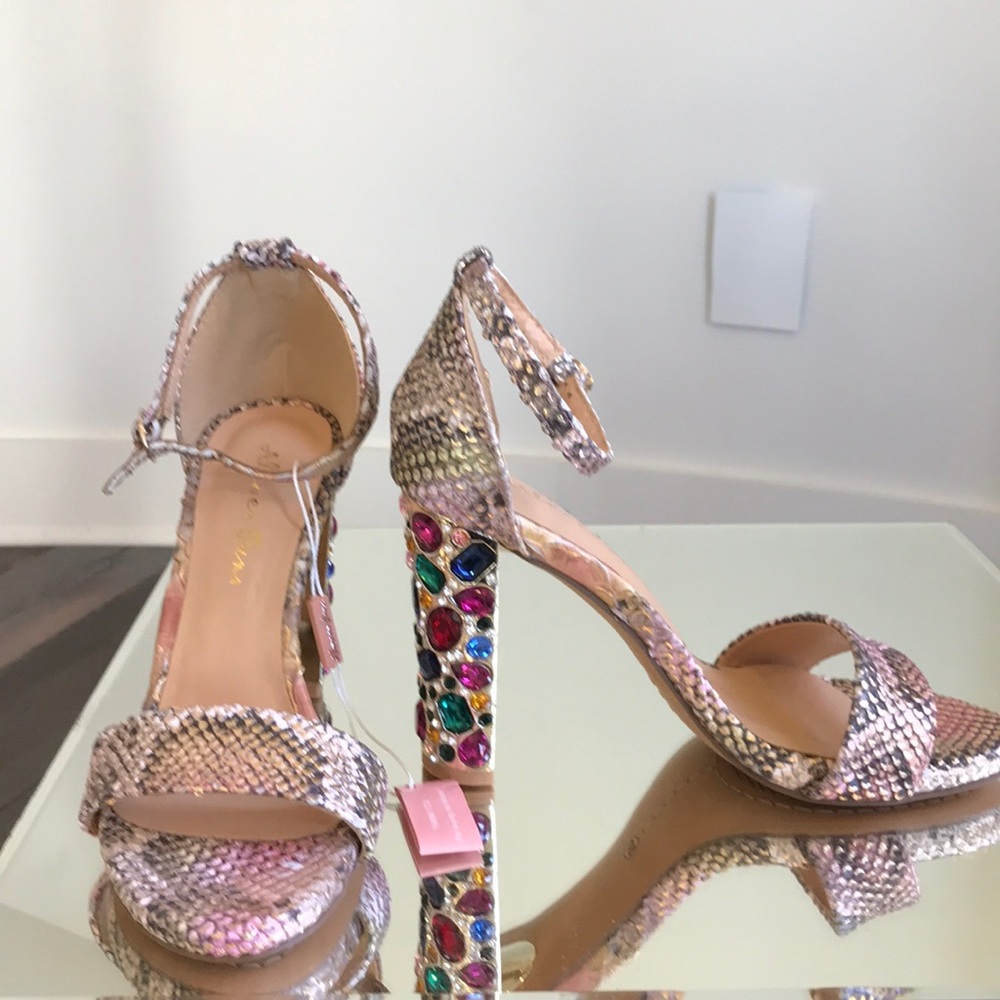 Alma en Pena python multicolor jeweled heels
